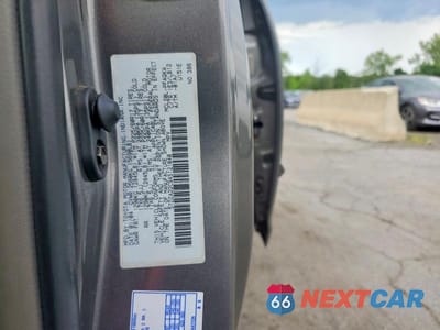 Zdjęcie 13 z 13 samochodu: 2004 TOYOTA SIENNA XLE LIMITED 7 PASSENGER VIN:5TDZA22C94S121040 - miniatura