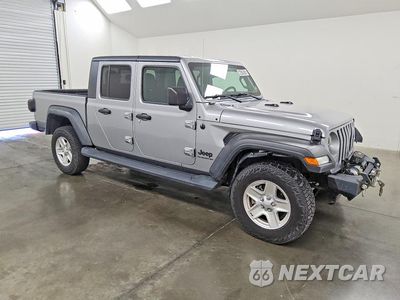 Czwarte zdjęcie samochodu z boku: 2020 JEEP GLADIATOR SPORT VIN:1C6HJTAG0LL128276 - miniatura