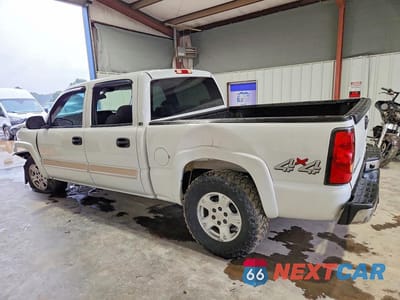 Drugie zdjęcie samochodu z przodu: 2006 CHEVROLET SILVERADO K1500 VIN:2GCEK13V261273189 - miniatura