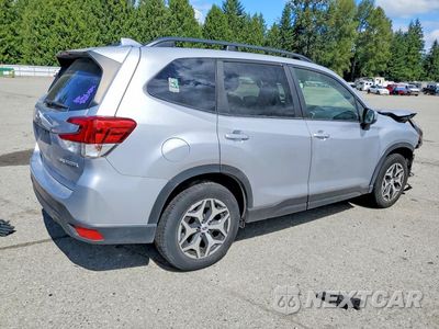 Trzecie zdjęcie samochodu z tyłu: 2019 SUBARU FORESTER PREMIUM VIN:JF2SKAEC0KH527019 - miniatura