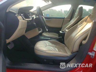 Zdjęcie 7 z 12 samochodu: 2013 TESLA MODEL S VIN:5YJSA1CP7DFP10766 - miniatura