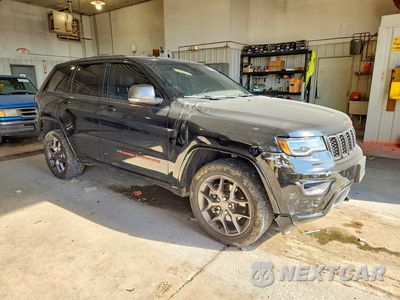 Czwarte zdjęcie samochodu z boku: 2021 JEEP GRAND CHEROKEE LIMITED VIN:1C4RJFBG7MC745642 - miniatura