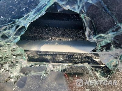 Zdjęcie 14 z 14 samochodu: 2024 TOYOTA COROLLA CROSS L VIN:7MUAAAAG6RV112708 - miniatura