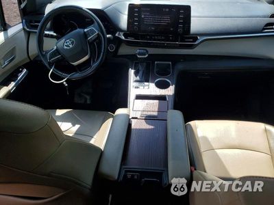 Zdjęcie 8 z 13 samochodu: 2022 TOYOTA SIENNA XLE VIN:5TDYRKEC0NS081531 - miniatura