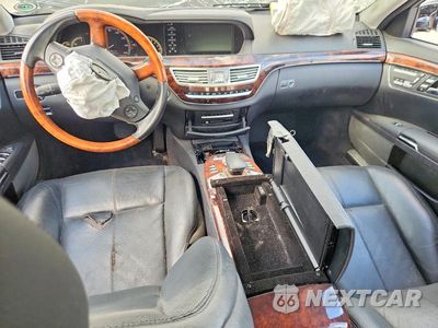 Zdjęcie 8 z 12 samochodu: 2009 MERCEDES-BENZ S 550 VIN:WDDNG71X39A251775 - miniatura