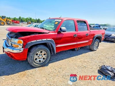 2005 GMC NEW SIERRA K1500 2GTEK13T051226207 - główne zdjęcie licytacji z USA - miniatura
