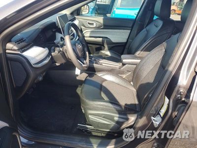 Zdjęcie 7 z 13 samochodu: 2024 JEEP COMPASS LATITUDE VIN:3C4NJDBN7RT604101 - miniatura