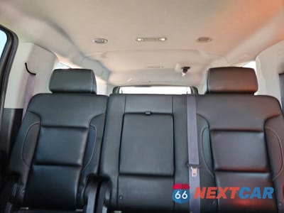 Zdjęcie 10 z 13 samochodu: 2015 CHEVROLET SUBURBAN K1500 LT VIN:1GNSKJKC6FR195193 - miniatura
