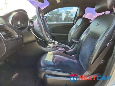 Zdjęcie 7 z 13 samochodu: 2014 CHRYSLER 200 LIMITED VIN:1C3CCBCG7EN183470 - miniatura