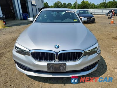 Piąte zdjęcie samochodu w środku: 2018 BMW 530 XI VIN:WBAJA7C56JWA74829 - miniatura