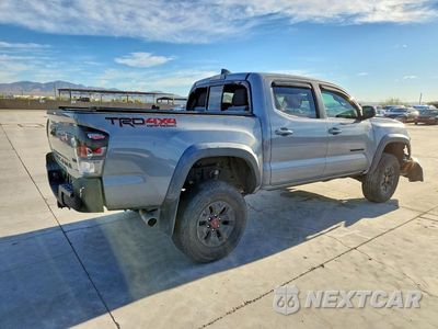 Trzecie zdjęcie samochodu z tyłu: 2021 TOYOTA TACOMA TRD OFF-ROAD VIN:3TMCZ5AN9MM420238 - miniatura