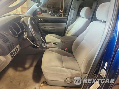 Zdjęcie 7 z 12 samochodu: 2005 TOYOTA TACOMA ACCESS CAB VIN:5TETX22N85Z080474 - miniatura