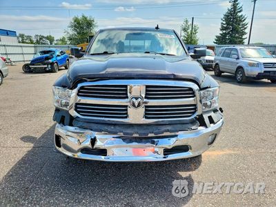 Piąte zdjęcie samochodu w środku: 2017 RAM 1500 SLT VIN:3C6RR7LT0HG774646 - miniatura