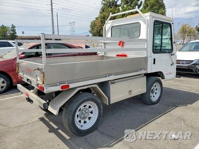 Czwarte zdjęcie samochodu z boku: 2020 CANADIAN ELECTRIC MINI TRUCK VIN:2C9JB333XKP197151 - miniatura