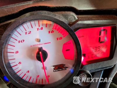 Zdjęcie 7 z 9 samochodu: 2006 SUZUKI GSX-R600 K6 VIN:JS1GN7DA262110518 - miniatura