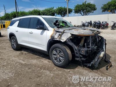 Czwarte zdjęcie samochodu z boku: 2026 CHEVROLET TRAVERSE LT VIN:1GNERGKS2TJ105969 - miniatura