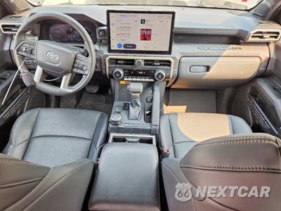 Zdjęcie 8 z 12 samochodu: 2025 TOYOTA TACOMA LIMITED HV VIN:3TYLC5LN0ST041449 - miniatura