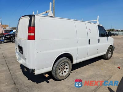 Trzecie zdjęcie samochodu z tyłu: 2012 CHEVROLET EXPRESS G1500 VIN:1GCSGAFX8C1138804 - miniatura