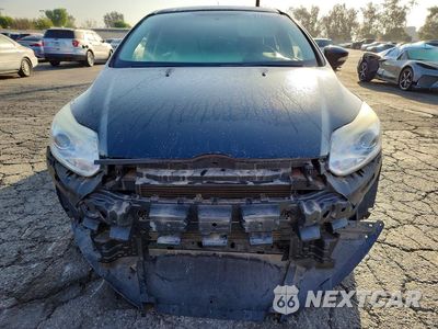Piąte zdjęcie samochodu w środku: 2014 FORD FOCUS BEV VIN:1FADP3R44EL260059 - miniatura