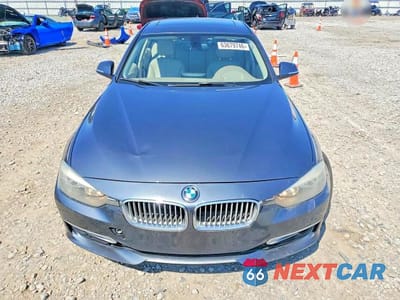 Piąte zdjęcie samochodu w środku: 2012 BMW 328 I VIN:WBA3A5C53CF348453 - miniatura