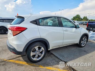 Trzecie zdjęcie samochodu z tyłu: 2021 HONDA HR-V LX VIN:3CZRU6H3XMM731612 - miniatura
