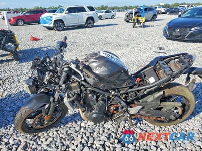 Trzecie zdjęcie samochodu z tyłu: 2019 KAWASAKI EX650 F VIN:JKAEXEK17KDA33994 - miniatura