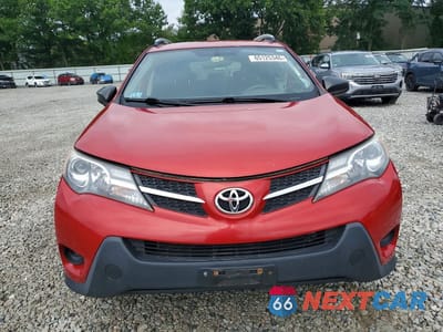 Piąte zdjęcie samochodu w środku: 2015 TOYOTA RAV4 LE VIN:JTMBFREV1FJ038114 - miniatura
