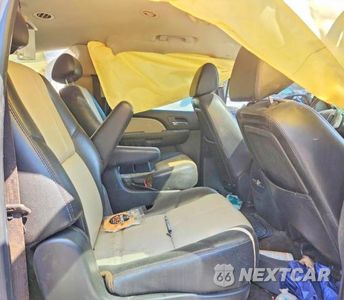 Zdjęcie 11 z 13 samochodu: 2007 CHEVROLET SUBURBAN K1500 VIN:3GNFK16307G259449 - miniatura