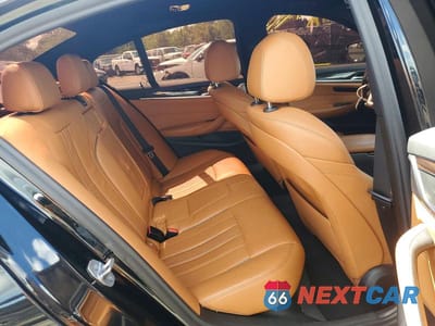 Zdjęcie 10 z 12 samochodu: 2019 BMW 530 XI VIN:WBAJA7C50KWW35816 - miniatura