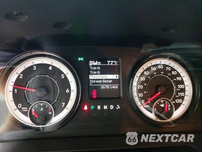 Zdjęcie 9 z 12 samochodu: 2018 RAM 1500 ST VIN:3C6JR6DT9JG181010 - miniatura