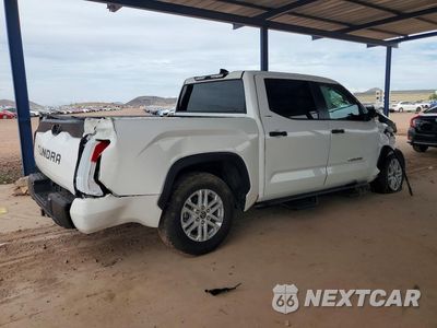 Trzecie zdjęcie samochodu z tyłu: 2024 TOYOTA TUNDRA SR5 VIN:5TFLA5DB8RX153250 - miniatura