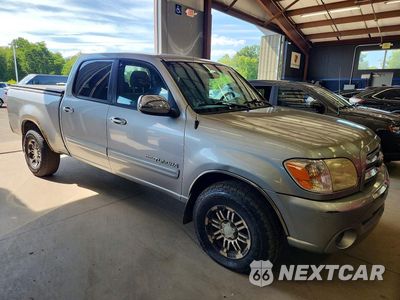 Czwarte zdjęcie samochodu z boku: 2005 TOYOTA TUNDRA DOUBLE CAB SR5 VIN:5TBDT441X5S498417 - miniatura