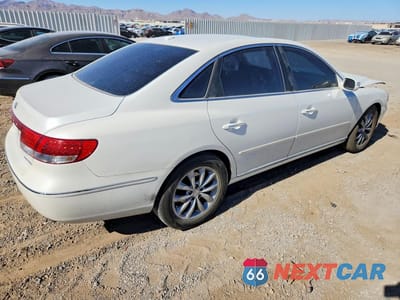 Trzecie zdjęcie samochodu z tyłu: 2008 HYUNDAI AZERA LIMITED VIN:KMHFC46FX8A309240 - miniatura