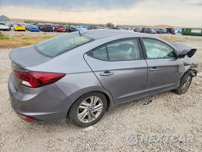 Trzecie zdjęcie samochodu z tyłu: 2019 HYUNDAI ELANTRA SEL VIN:5NPD84LF0KH422325 - miniatura