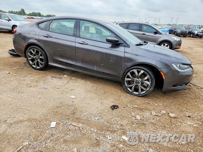Czwarte zdjęcie samochodu z boku: 2015 CHRYSLER 200 S VIN:1C3CCCBG4FN582037 - miniatura