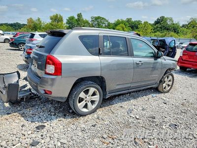 Trzecie zdjęcie samochodu z tyłu: 2013 JEEP COMPASS SPORT VIN:1C4NJDBB1DD196439 - miniatura