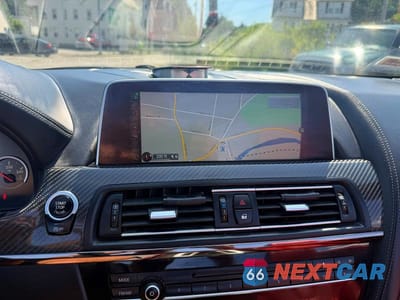 Zdjęcie 8 z 12 samochodu: 2016 BMW M6 VIN:WBS6G9C59GD932047 - miniatura