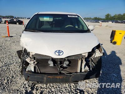 Piąte zdjęcie samochodu w środku: 2012 TOYOTA SIENNA LE 8-PASSENGER VIN:5TDKA3DC0CS013991 - miniatura