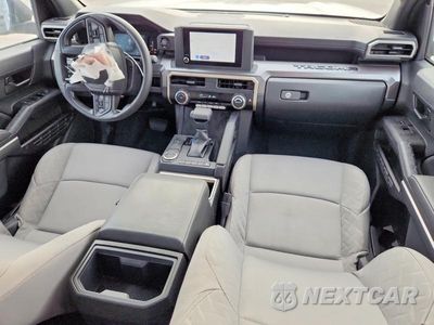 Zdjęcie 8 z 12 samochodu: 2026 TOYOTA TACOMA SR5 VIN:3TMKB5FNXTM069993 - miniatura