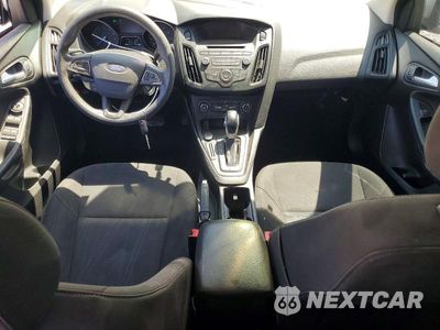 Zdjęcie 8 z 12 samochodu: 2017 FORD FOCUS VIN:1FADP3F20HL300340 - miniatura
