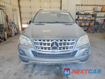 Piąte zdjęcie samochodu w środku: 2011 MERCEDES-BENZ ML 350 4MATIC VIN:4JGBB8GB0BA662906 - miniatura
