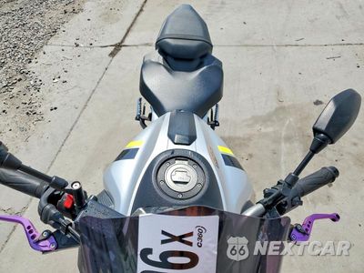Piąte zdjęcie samochodu w środku: 2017 YAMAHA FZ07 VIN:JYARM06E3HA011610 - miniatura