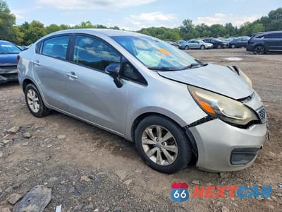 Czwarte zdjęcie samochodu z boku: 2014 KIA RIO EX VIN:KNADN4A32E6355286 - miniatura