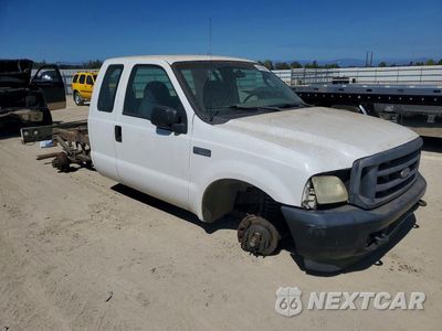 Czwarte zdjęcie samochodu z boku: 2003 FORD F250 SUPER DUTY VIN:3FTNX20LX3MB16282 - miniatura