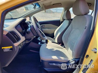 Zdjęcie 7 z 12 samochodu: 2016 KIA RIO LX VIN:KNADM4A35G6540017 - miniatura