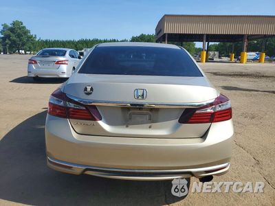 Zdjęcie 6 z 12 samochodu: 2017 HONDA ACCORD LX VIN:1HGCR2F36HA067399 - miniatura