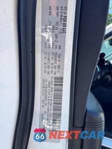 Zdjęcie 13 z 13 samochodu: 2018 DODGE DURANGO SXT VIN:1C4RDJAG8JC462819 - miniatura