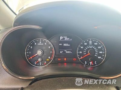 Zdjęcie 9 z 12 samochodu: 2018 KIA FORTE LX VIN:3KPFK4A7XJE234372 - miniatura
