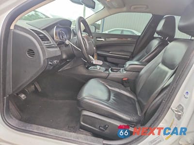 Zdjęcie 7 z 12 samochodu: 2015 CHRYSLER 300 LIMITED VIN:2C3CCAAG4FH930644 - miniatura