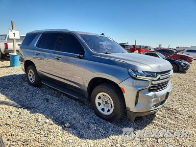 Czwarte zdjęcie samochodu z boku: 2021 CHEVROLET TAHOE K1500 LT VIN:1GNSKNKD2MR417435 - miniatura